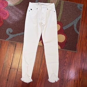 NEW KonCan White Jeans Highrise Skinny Ankle Denim Shagged Bottom NWT Size 0/23